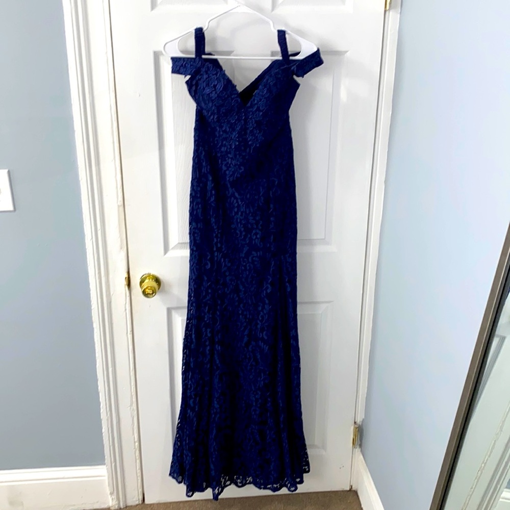 Beautiful “Eyes On You” off the shoulder body shaping floral wedding guest dress